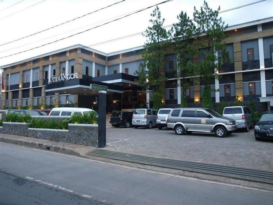 Cileunyi Jatinangor Hotel & Restaurant מראה חיצוני תמונה
